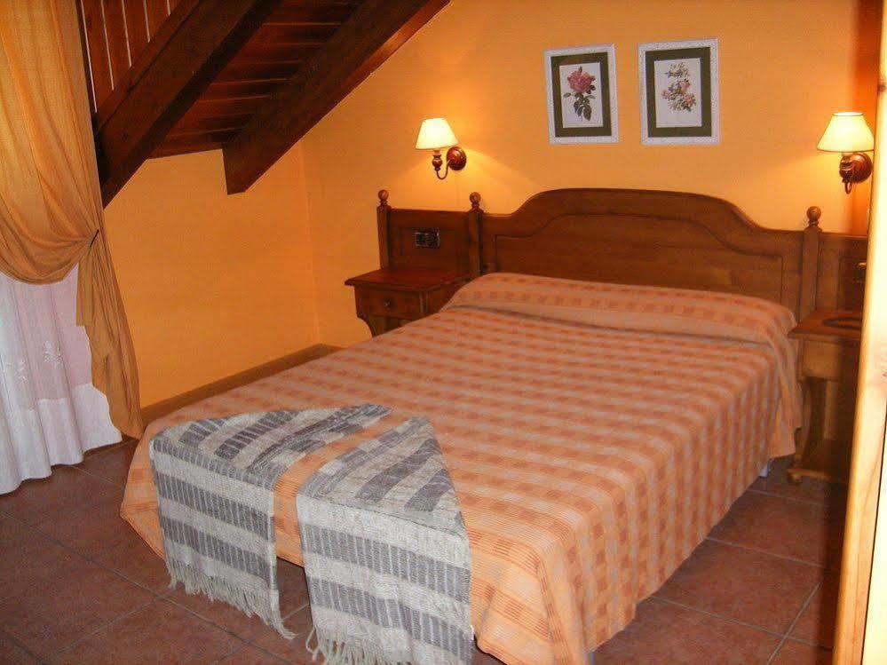 Hotel Palazio Nerin Ngoại thất bức ảnh