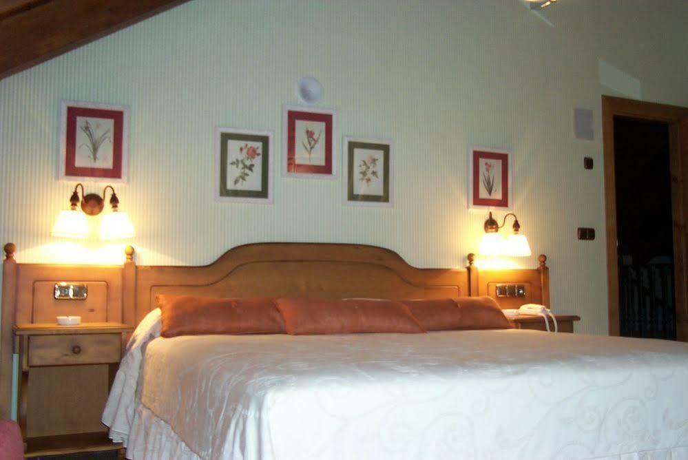 Hotel Palazio Nerin Ngoại thất bức ảnh